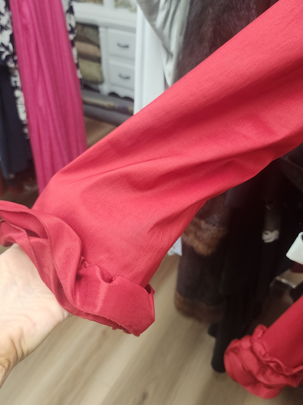 Samuel Dong Red Ruffle Satin Robe - Picture 4 of 5